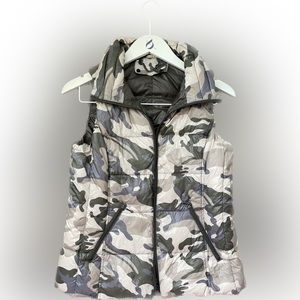 Anorak camo down Vest